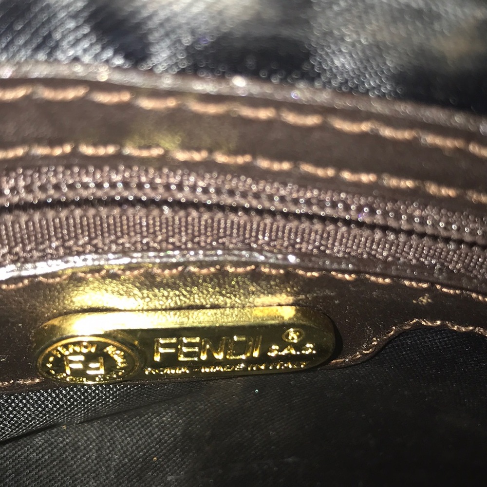 - Authentic Fendi vintage purse - Picture 3 of 6